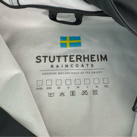 Stutterheim Mosebacke Raincoat (Dark Grey) Button Front Hooded - Picture 7 of 10